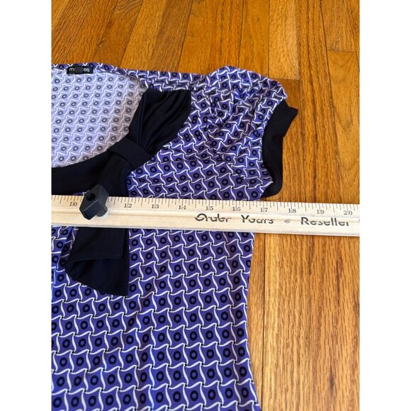Purple Geometric Print Short-Sleeve Top With Black Accents & Bow Detail Womens M - Picture 6 of 7